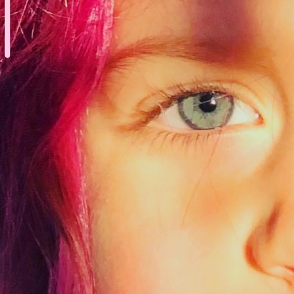 Meet your Posher, Gabby - Picture 1 of 1